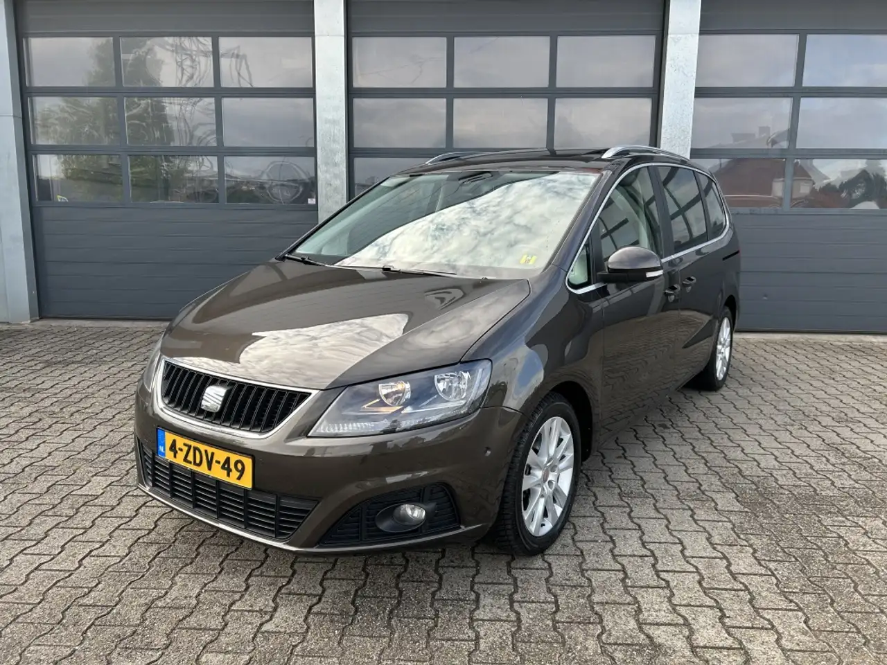SEAT Alhambra 1.4 TSI 150pk Style 7pers. — photo 1 of 40