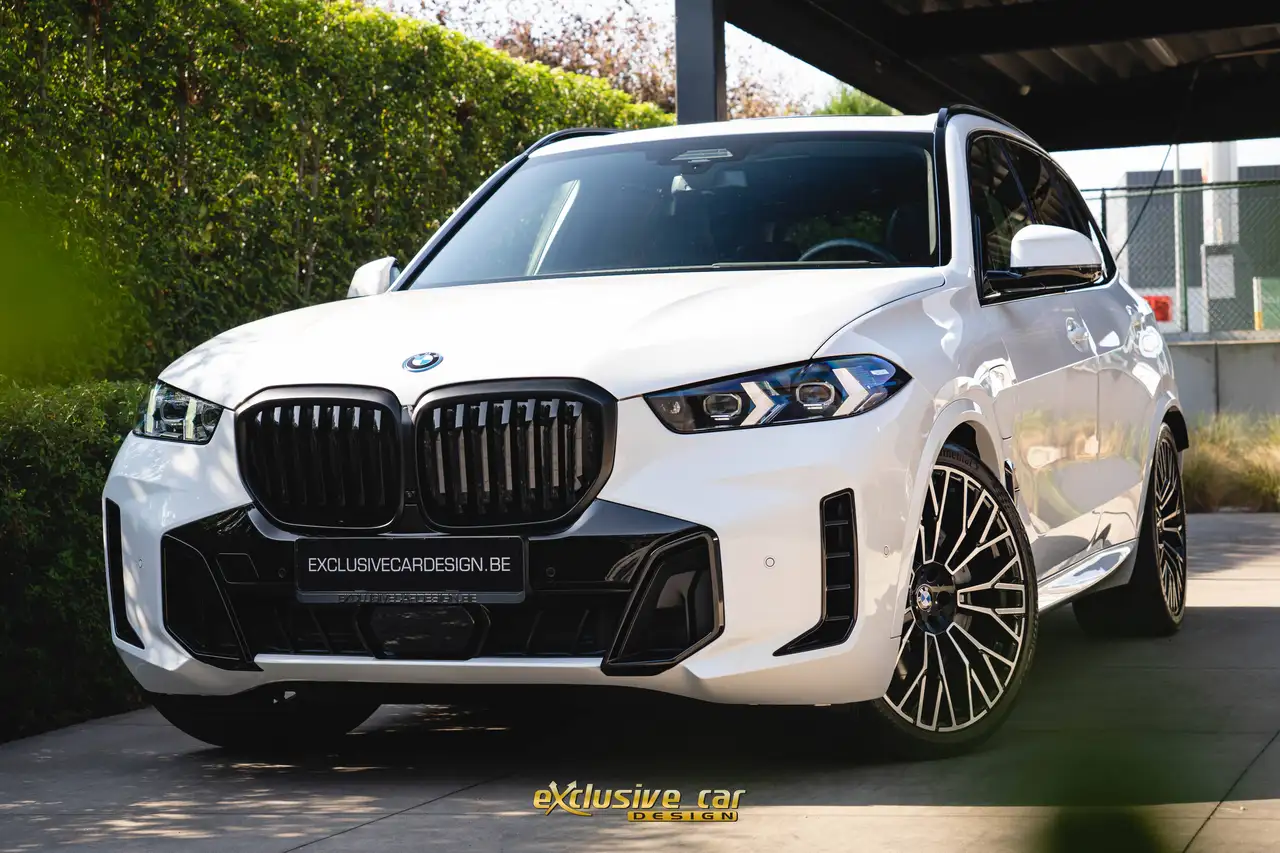 BMW X5 xDrive50e M Sport PHEV 3.0AS /Pano/360°Cam/HUD/Harman Kardon/ACC/Meesturende achteras/Trekhaak/Heat Comfort pack/ — photo 1 of 14