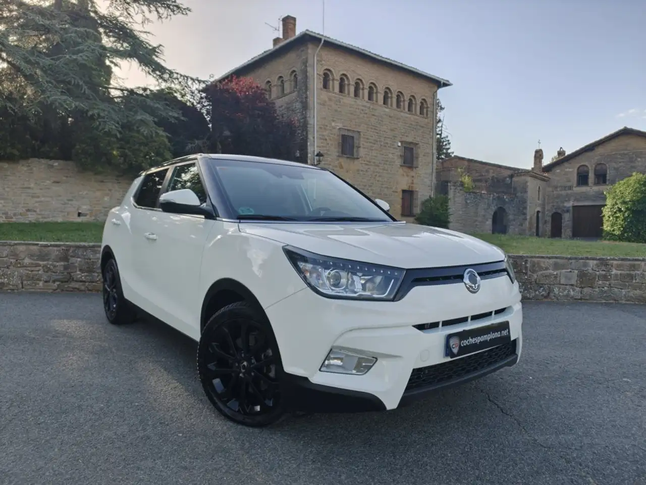 SsangYong Tivoli D16T Limited 4x2 — photo 1 of 15