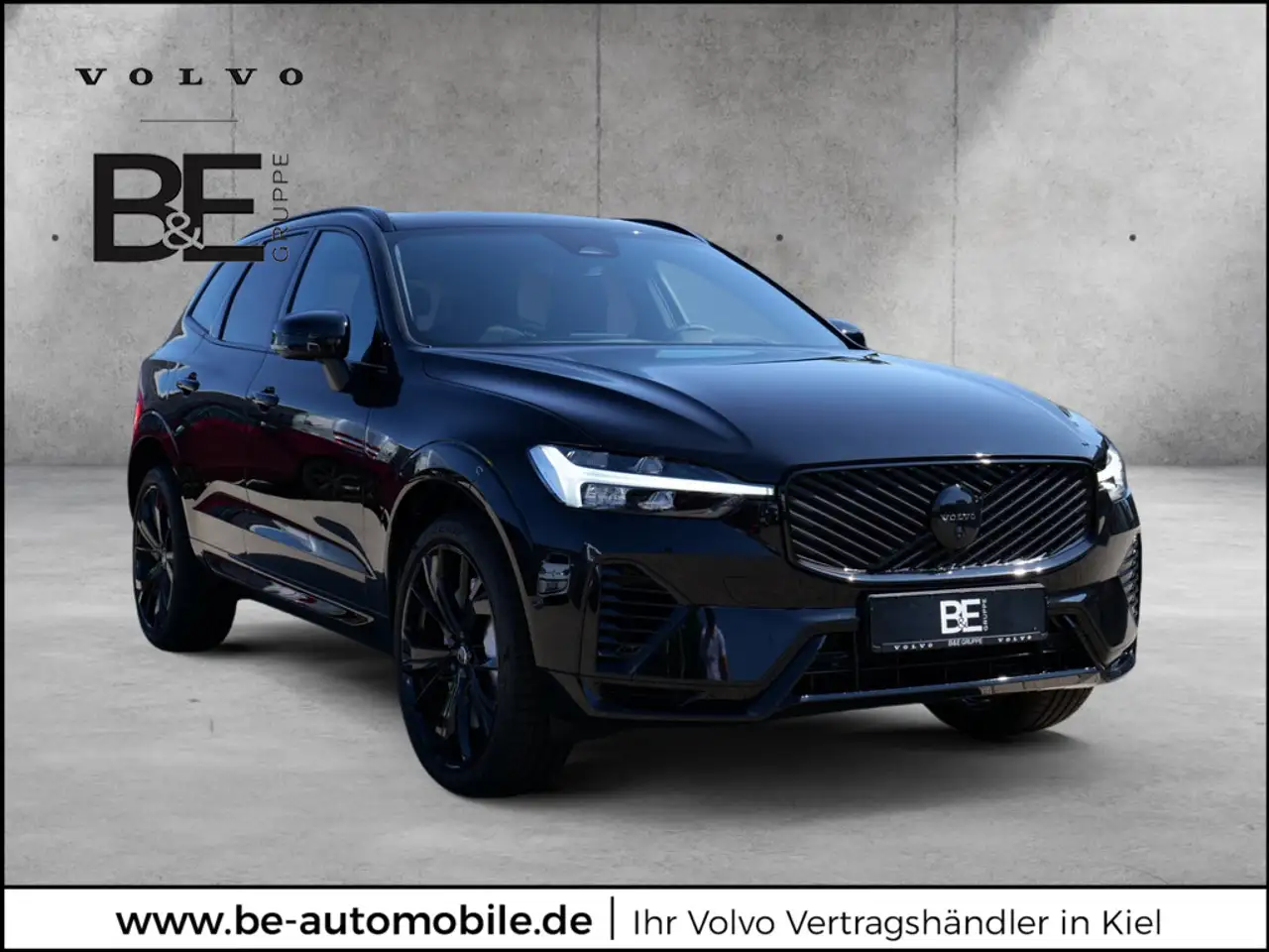 Volvo XC60 T8 Plus Black Edition Recharge Plug-In Hybrid AWD — photo 1 of 20