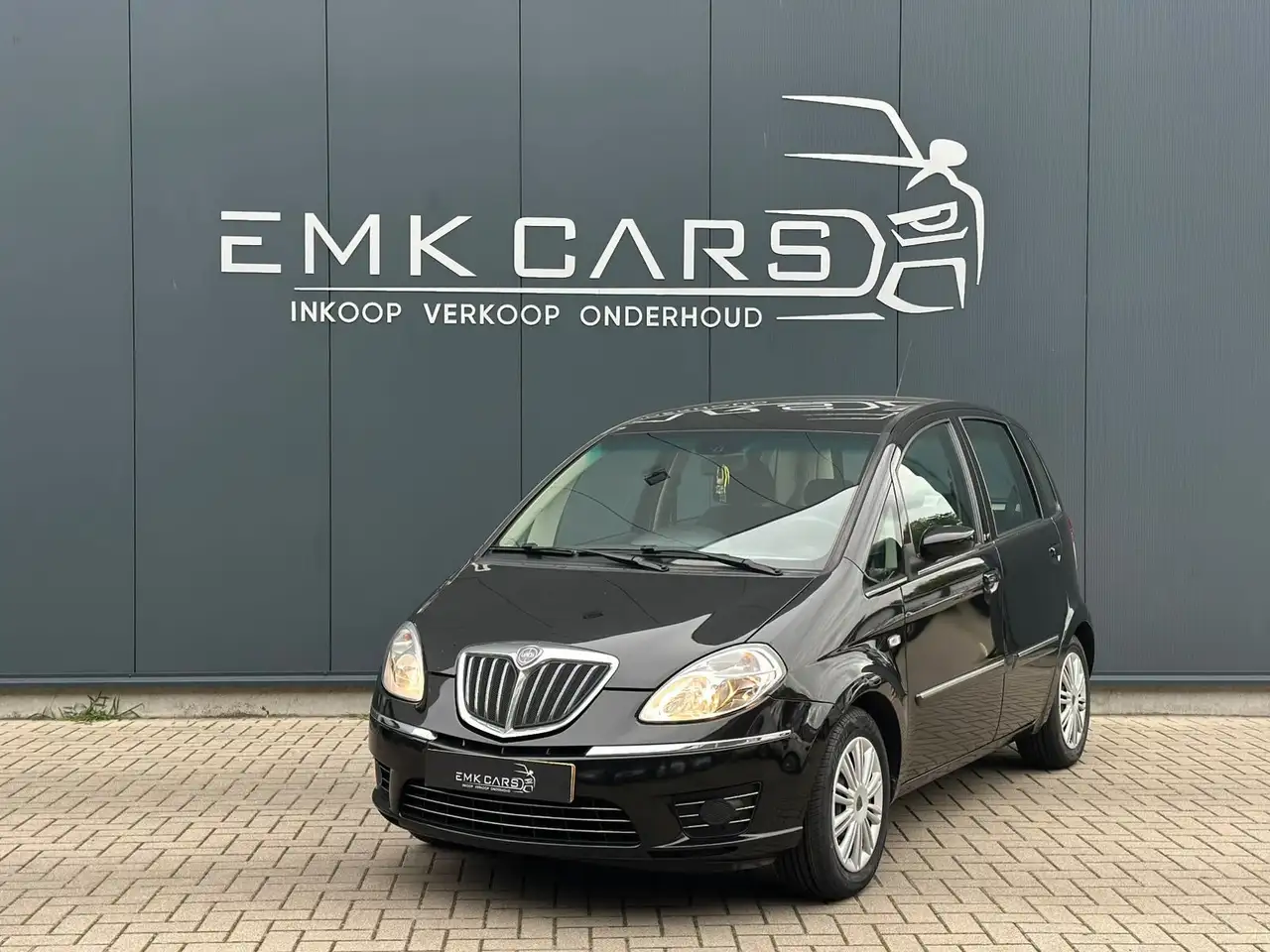 Lancia MUSA 1.4 Oro — photo 1 of 17