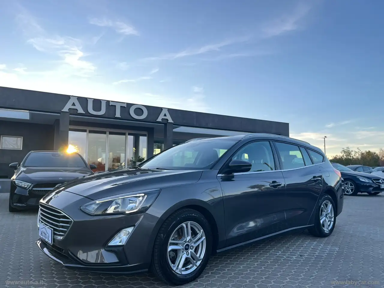 Ford Focus 1.5 EcoBlue 120CV SW Business — photo 1 of 15