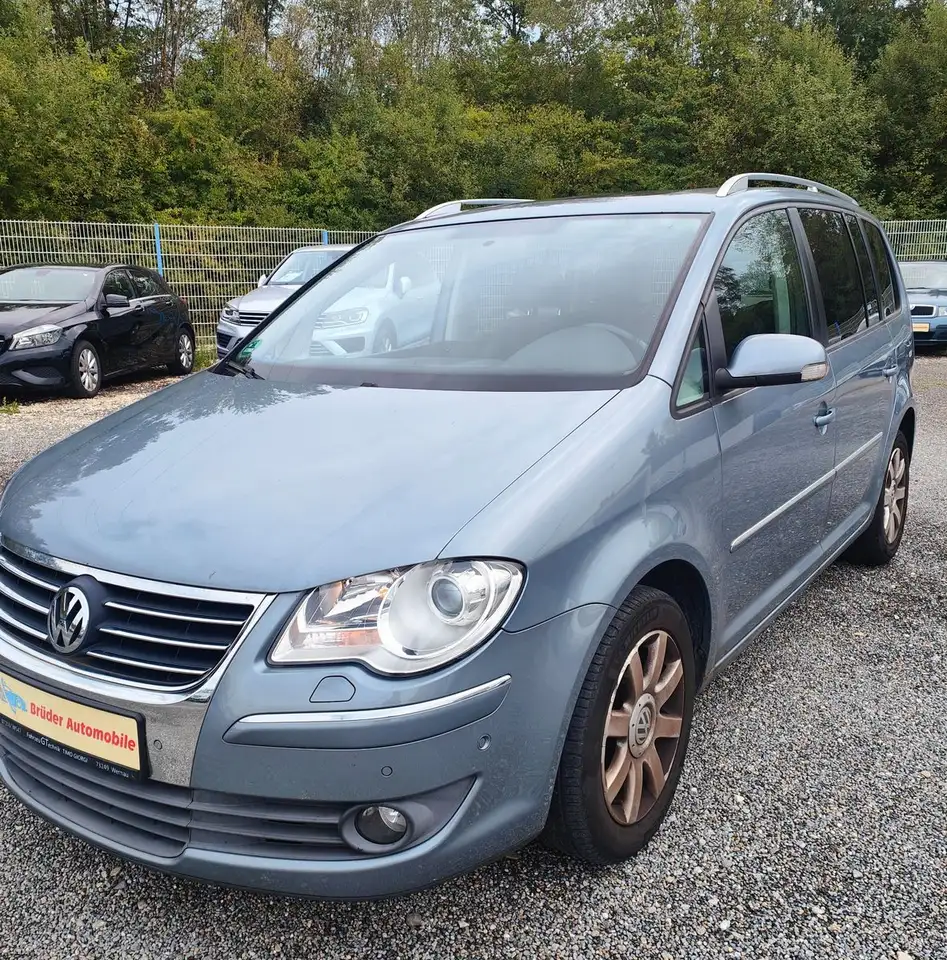Volkswagen Touran 1,4 Highline Panorama Klima Sitzheitzung — photo 1 of 27