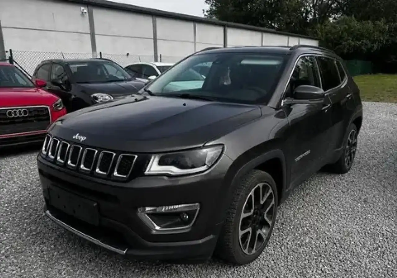 Jeep Compass 1.6 MultiJet II 120 carnet d-'entretien complet garantie 12 mois — photo 1 of 8