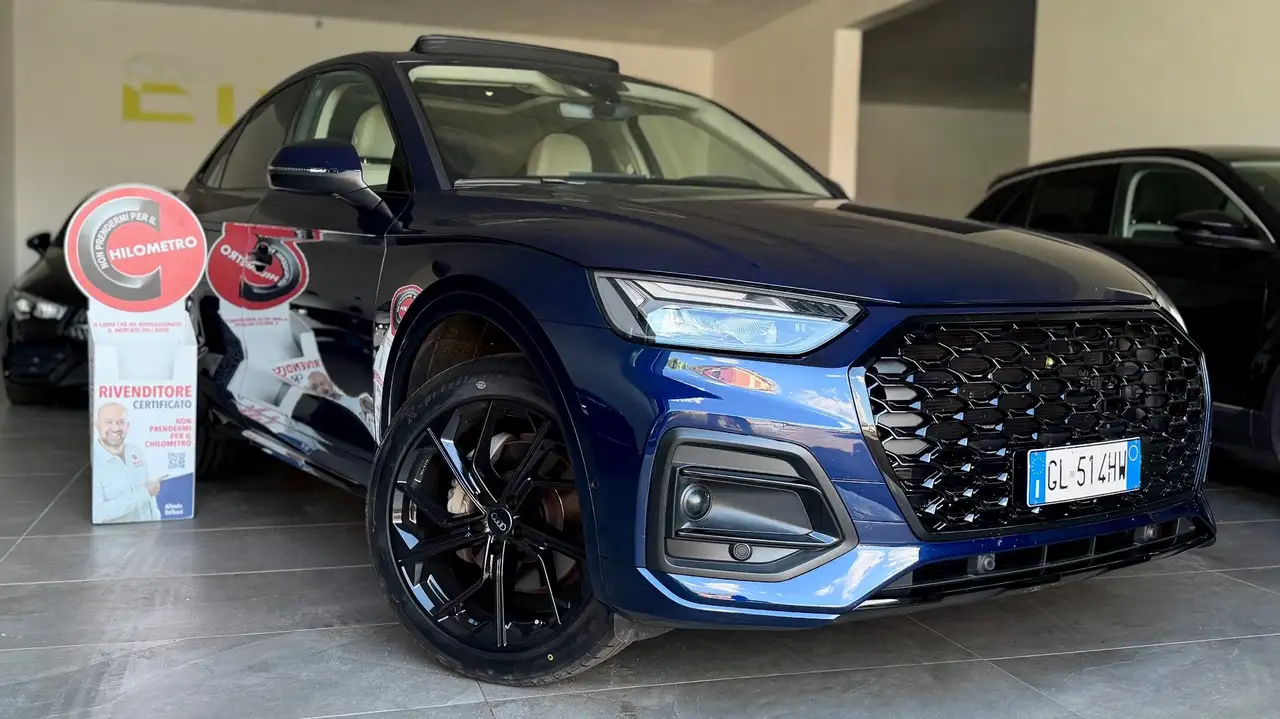 Audi Q5 AUDI Q5 QUATTRO 40 2.0 BUSINESS ADVANCED S-TRONIC — photo 1 of 15