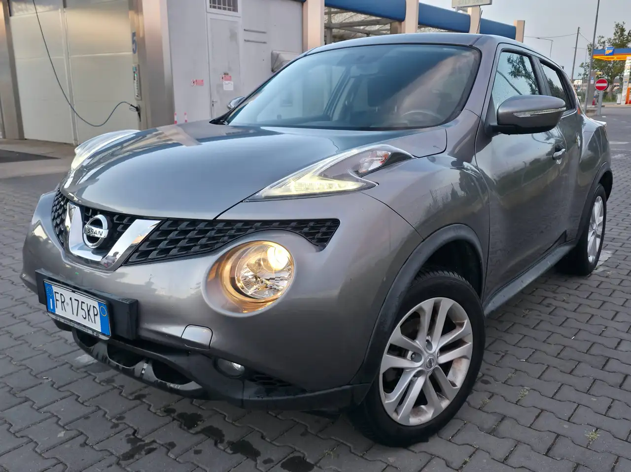 Nissan Juke Acenta — photo 1 of 10
