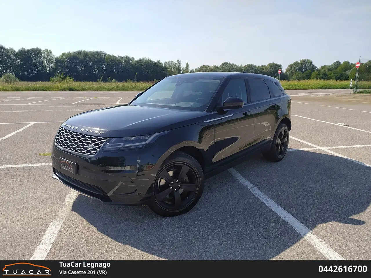 Land Rover Range Rover Velar 2.0D I4 180 CV R-Dynamic HSE — photo 1 of 15