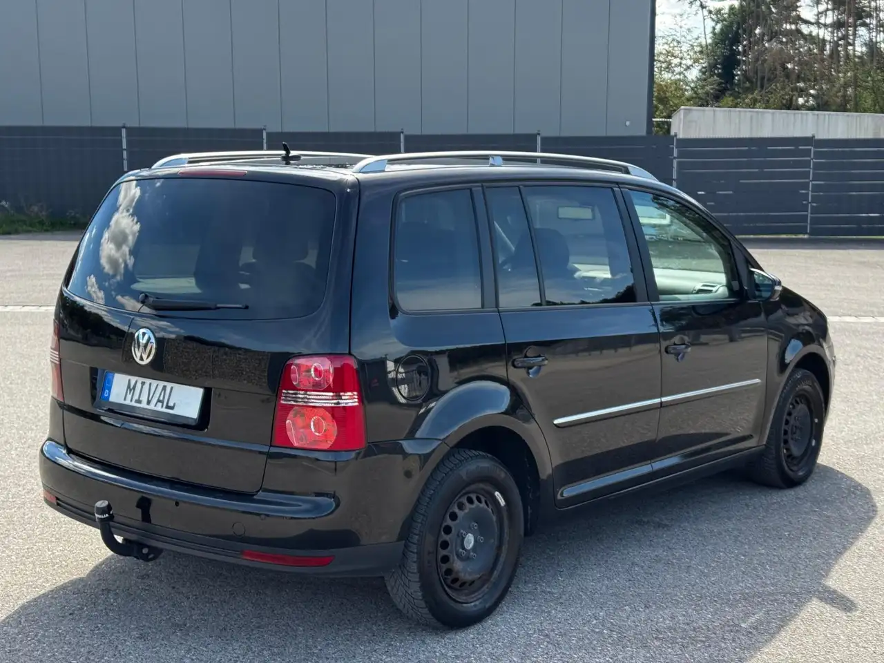 2010 Volkswagen Touran 1.4/Automatik/TÜV Neu/Service Neu, photograph 7