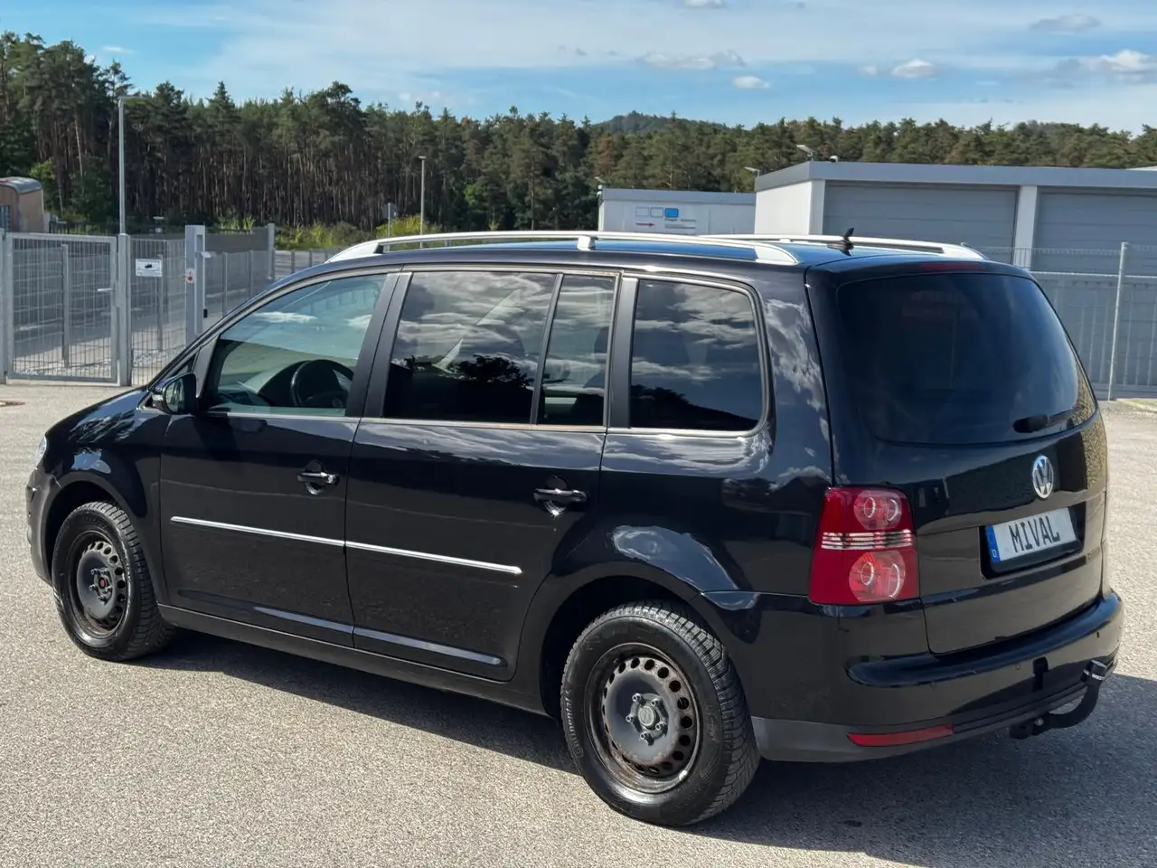 2010 Volkswagen Touran 1.4/Automatik/TÜV Neu/Service Neu, photograph 5