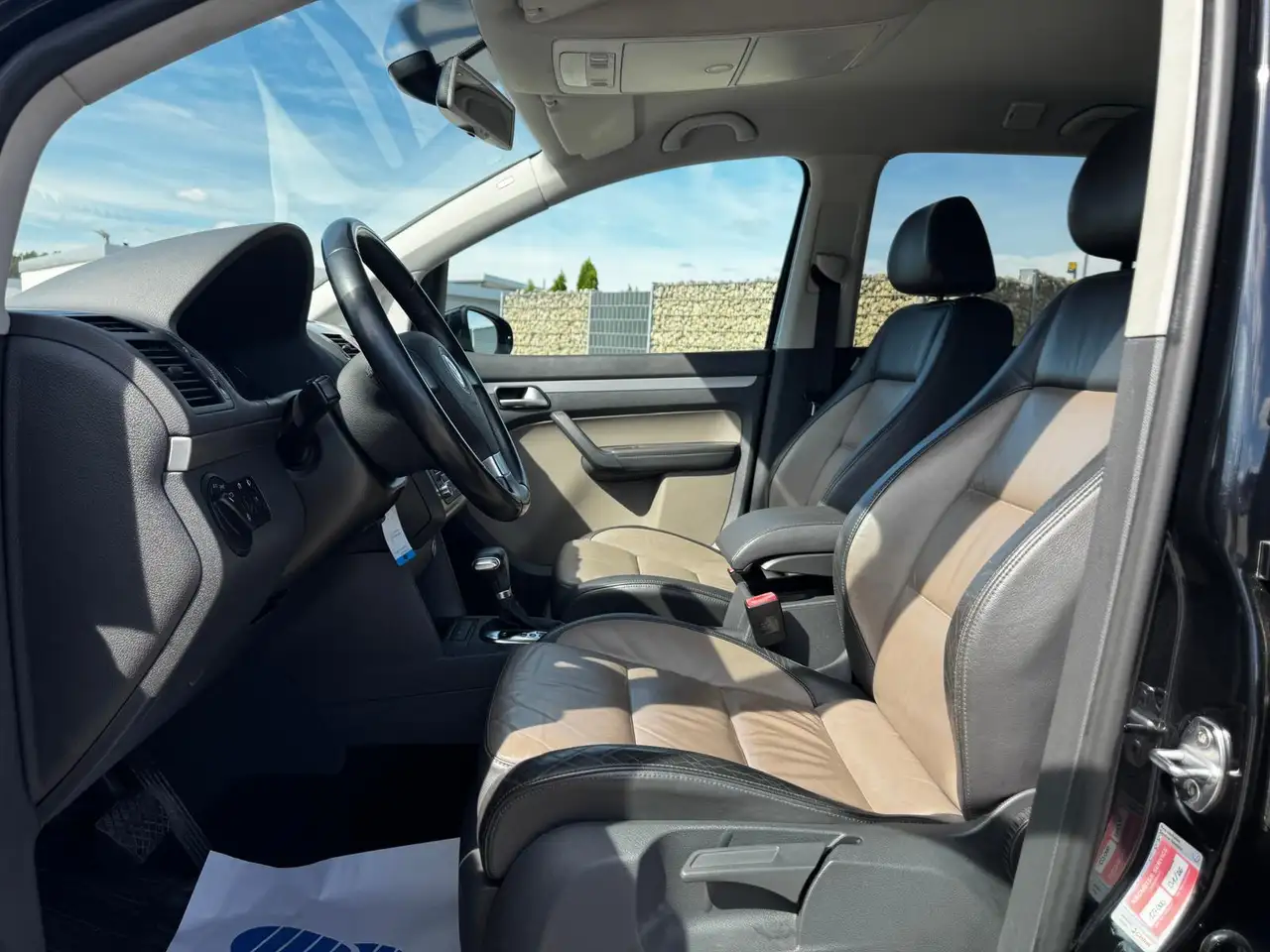 2010 Volkswagen Touran 1.4/Automatik/TÜV Neu/Service Neu, photograph 11