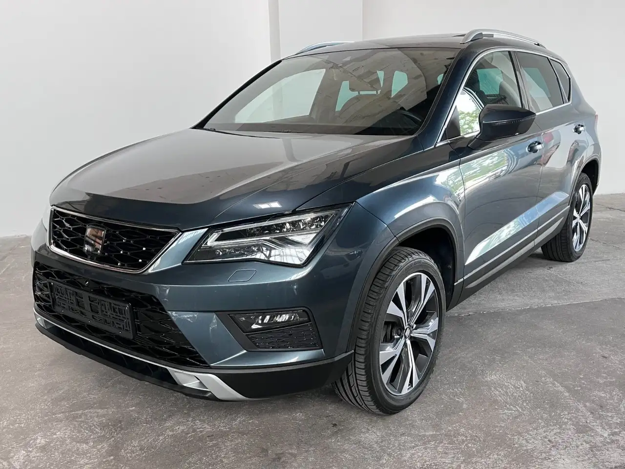 SEAT Ateca Xcellence 1.5 — photo 1 of 15
