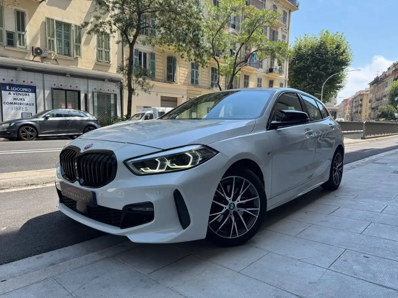 BMW 118 SERIE F40 118i 136 ch DKG7 M Sport CarPlay ges Chauffants Volant Chauffant — photo 1 of 40