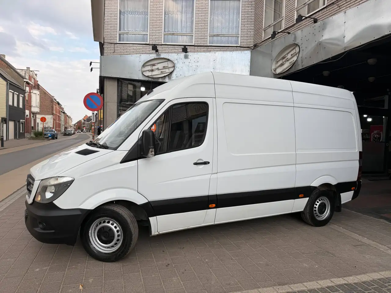 Mercedes-Benz Sprinter TVA BTW *Netto 14256***319CDI V6 3000cc Euro 6 Navigations** — photo 1 of 9