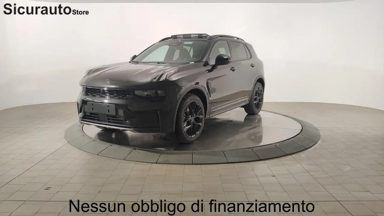 Lynk & Co 01 Phev More — photo 1 of 15