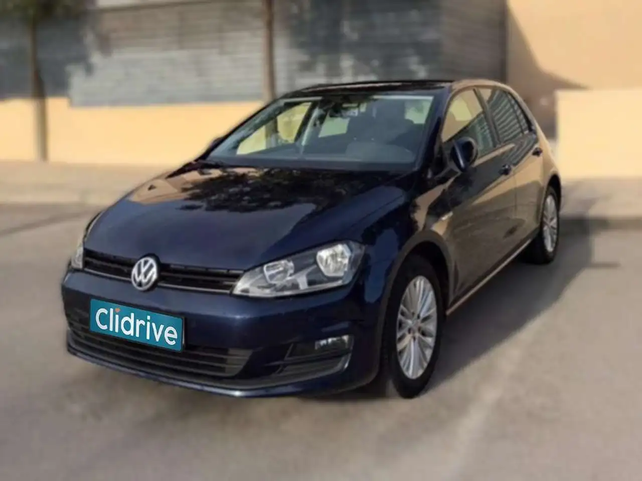Volkswagen Golf Edition 1.2 TSI 105cv BMT — photo 1 of 11