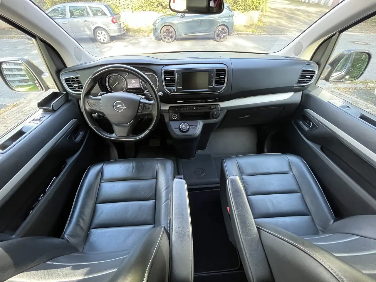 2021 Opel Zafira Life M Voll, 177ps, 8 Sitzer, photograph 11