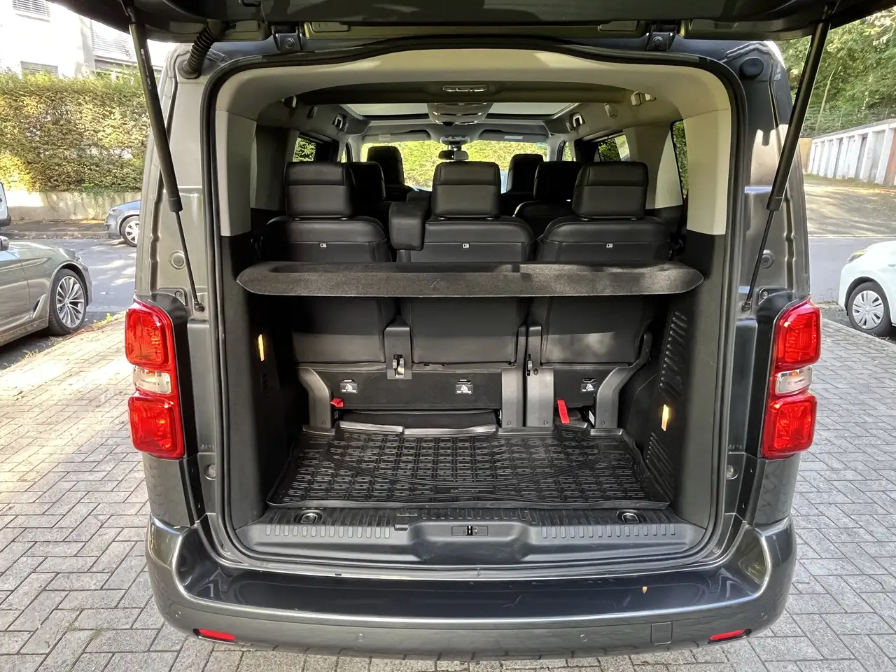 2021 Opel Zafira Life M Voll, 177ps, 8 Sitzer, photograph 6