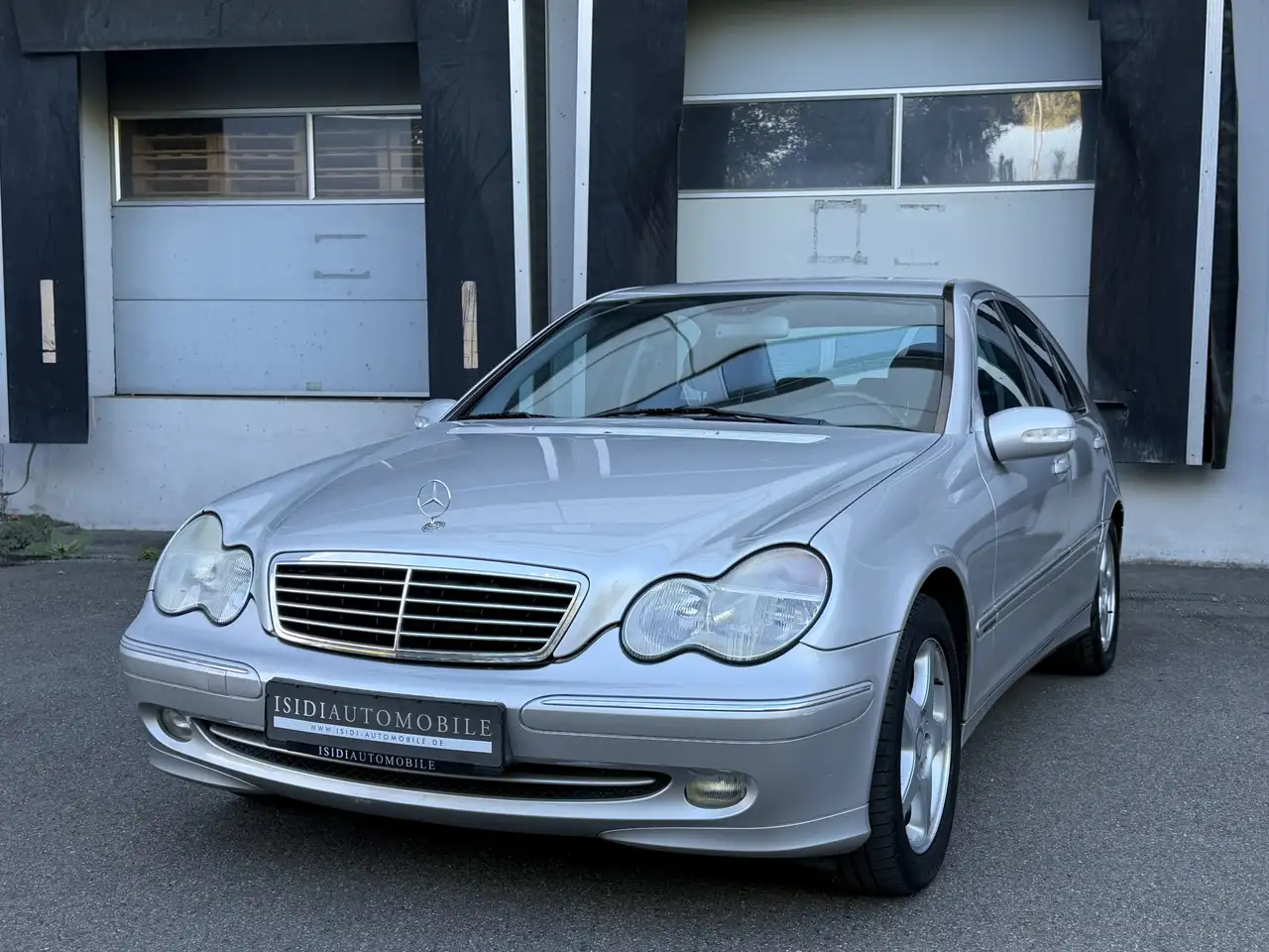 Mercedes-Benz C 200 Kompressor Avantgarde Tempomat Klima AHK — photo 1 of 33