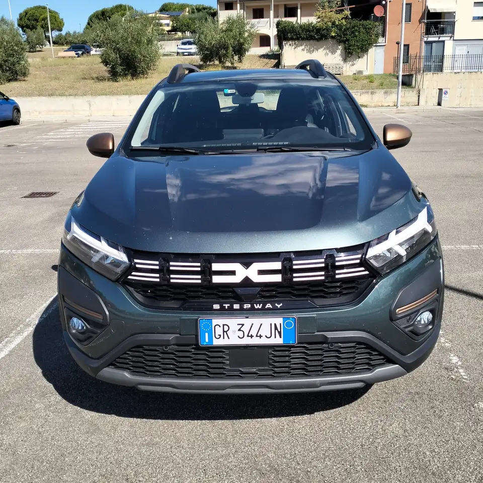Dacia Sandero Sandero Stepway III 2021 Stepway 1.0 tce Extreme Up Eco-g 100cv — photo 1 of 14