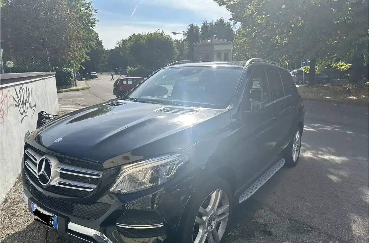 Mercedes-Benz GLE 250 d Premium 4matic auto — photo 1 of 6
