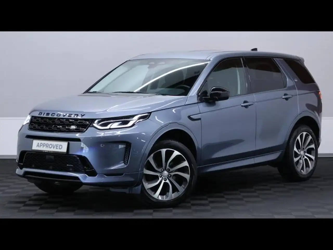 Land Rover Discovery Sport P250 R-Dynamic HSE Auto — photo 1 of 32