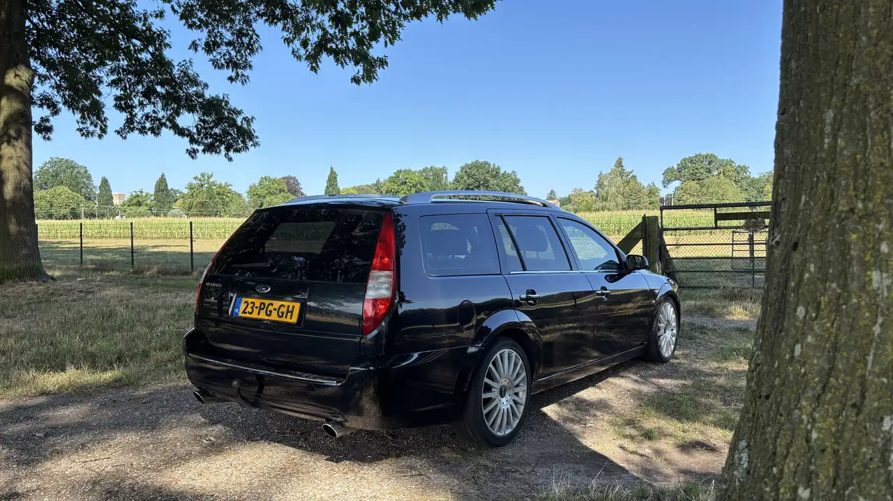 Ford Mondeo 2.5 V6 Sport — photo 1 of 9