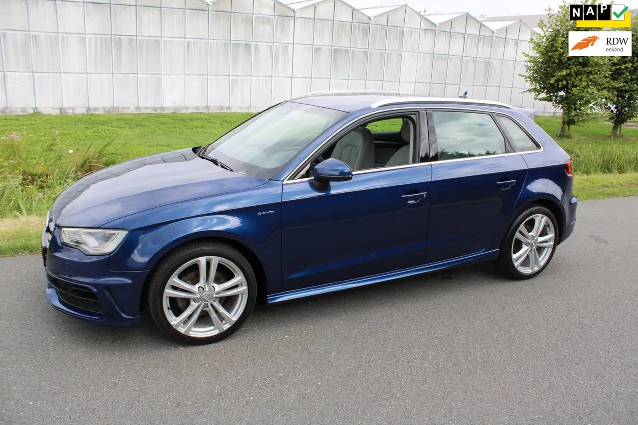 Audi A3 Sportback 1.4 TFSI Ambiente Pro Line Plus g-tron A — photo 1 of 22