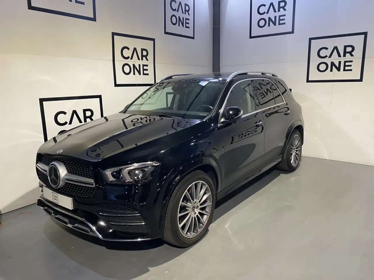 Mercedes-Benz GLE 300 300d 4Matic Aut. — photo 1 of 22