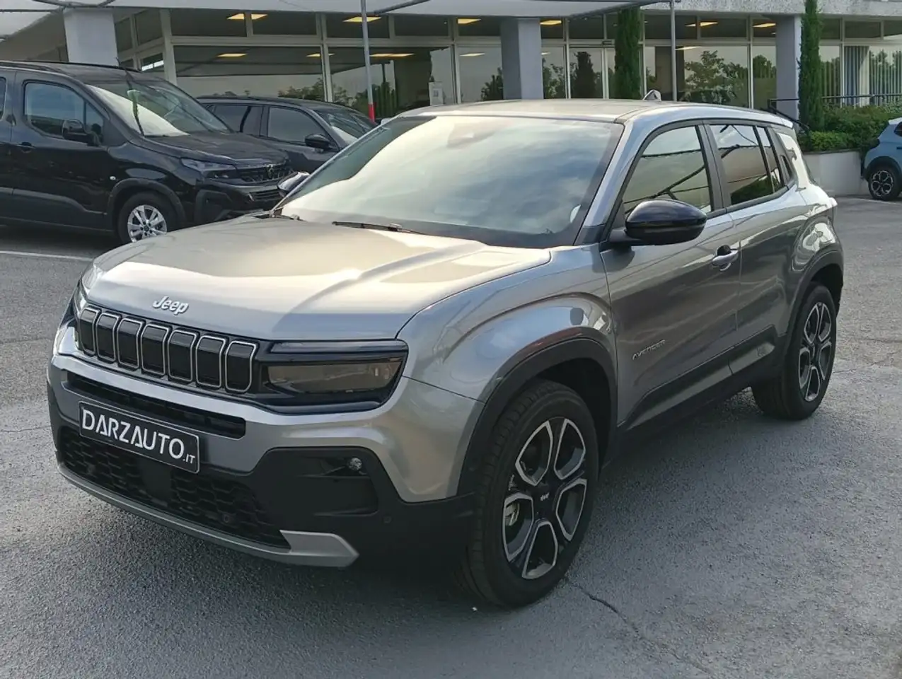 Jeep Avenger 1.2 GPL/B Turbo 100 CV Summit — photo 1 of 15