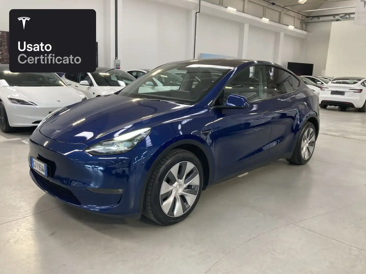 2022 Tesla Model Y Long Range AWD, photograph 2