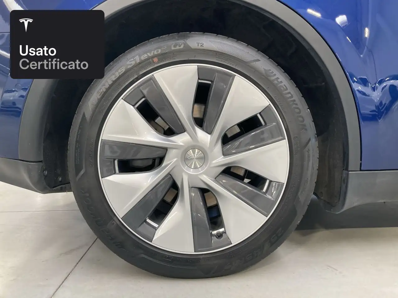 2022 Tesla Model Y Long Range AWD, photograph 10