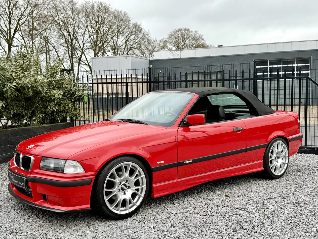 BMW 320 3-serie Cabrio 320i M-Pakket *Unieke staat* Volled — photo 1 of 34