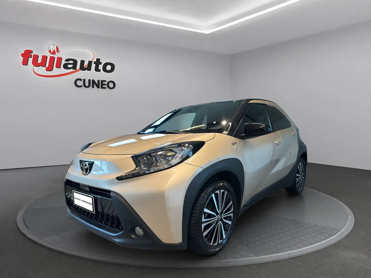 Toyota Aygo X Aygo X 1.0 Trend 72cv — photo 1 of 15