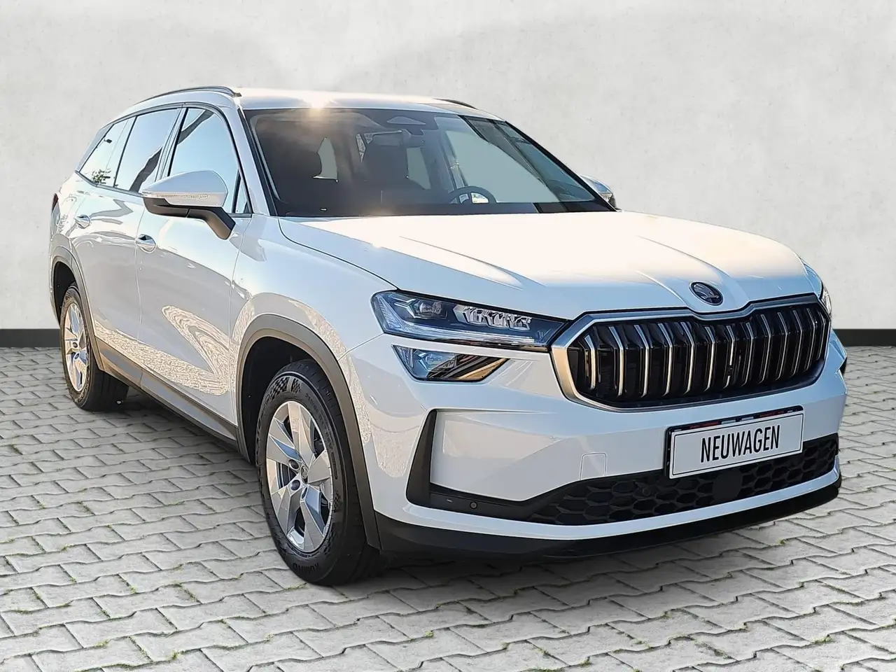 Skoda Kodiaq 1.5 TSI iV 150 kW Selection DSG 5-Si. Matrix AH... — photo 1 of 14