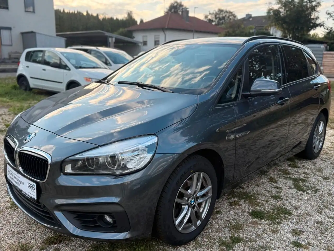 BMW 218 Active Tourer AUT PDC SZH LED MULTIF — photo 1 of 35