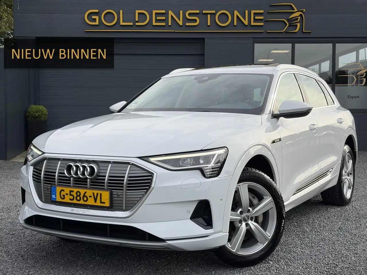 Audi e-tron e-tron 50 quattro Launch edition plus 71 kWh ✓SOH — photo 1 of 15