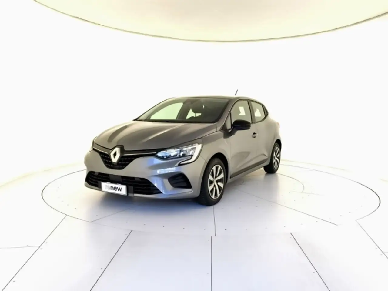 Renault Clio Clio 1.6 E-Tech full hybrid Equilibre 145cv auto — photo 1 of 16