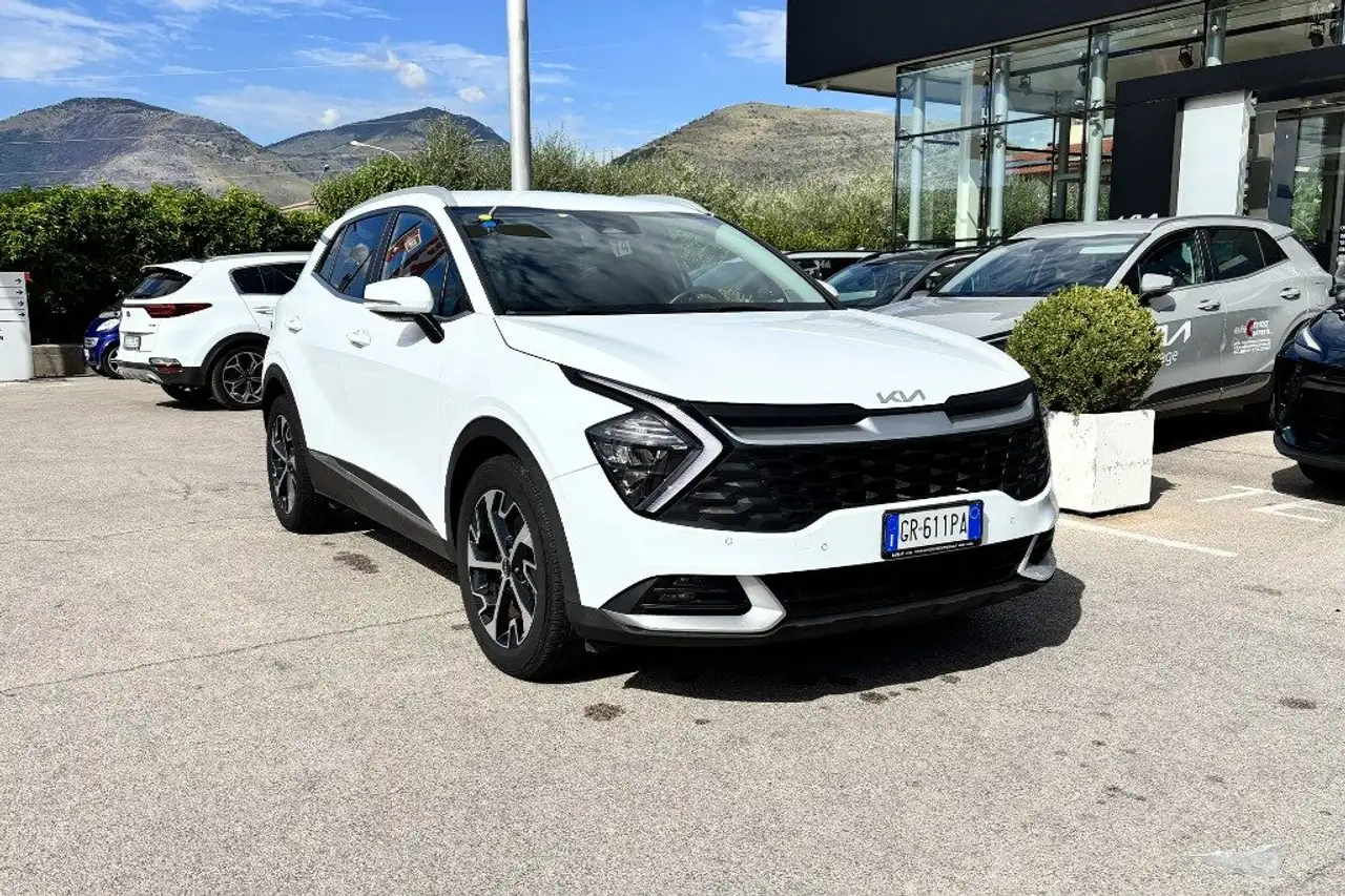 Kia Sportage 1.6 CRDi MHEV Style — photo 1 of 13