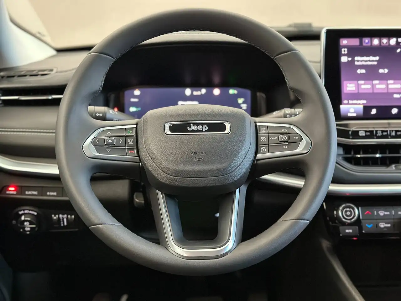 2022 Jeep Compass 1.3 T4 PHEV Limited 4xe auto, photograph 12