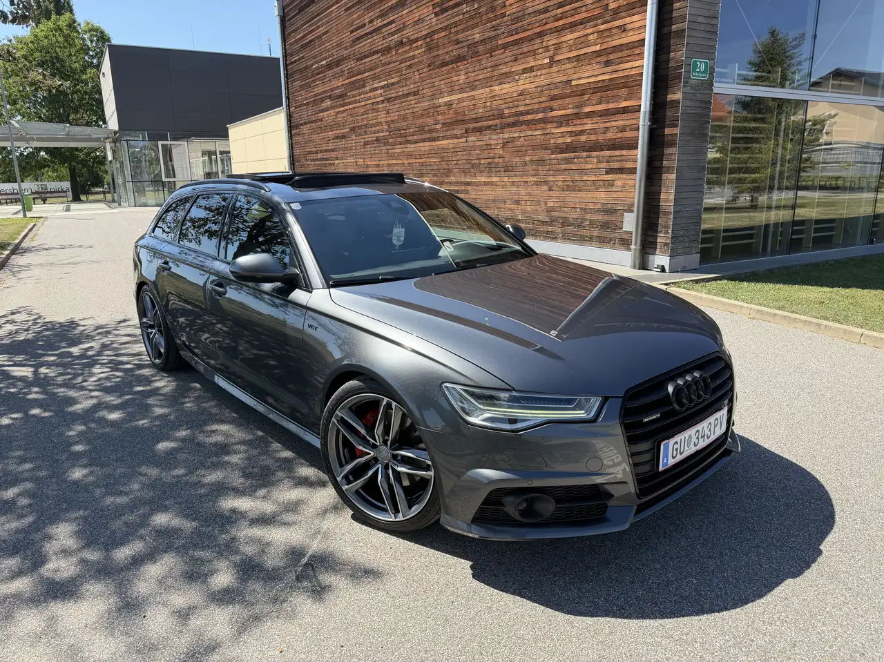 Audi A6 Avant 3,0 TDI clean Diesel Quattro Sport S-tronic — photo 1 of 20