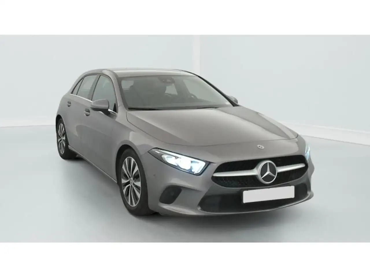Mercedes-Benz A 180 180 D BM6 BUSINESS LINE — photo 1 of 24