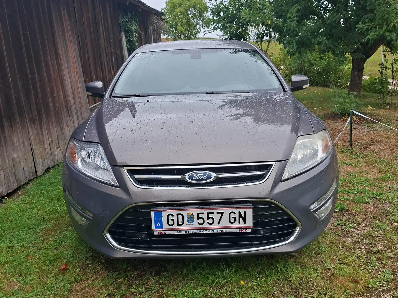 Ford Mondeo Mondeo Traveller Titanium 2,0 TDCi DPF Titanium — photo 1 of 11