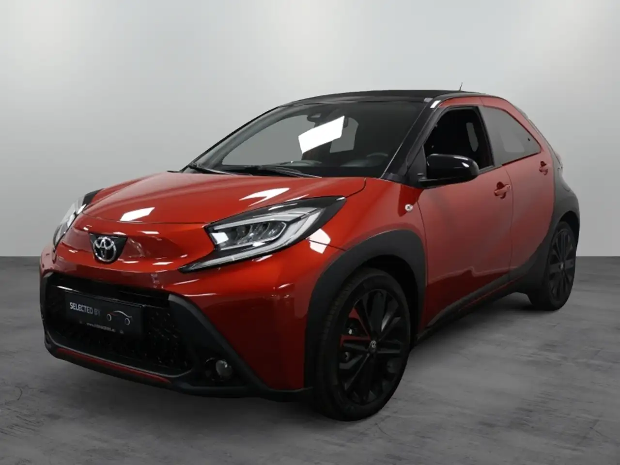 Toyota Aygo X 1.0 VVT-i AUT Premium | Open Dak | Cabrio — photo 1 of 31