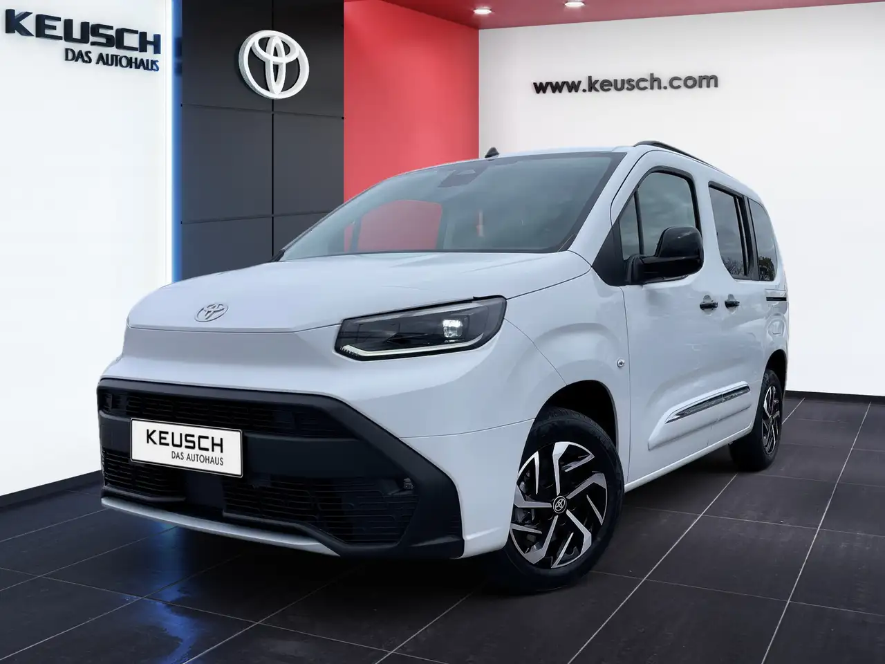 Toyota Proace City Proace City Verso L1 5-türig Teamplayer 1,2-l-Turb — photo 1 of 18
