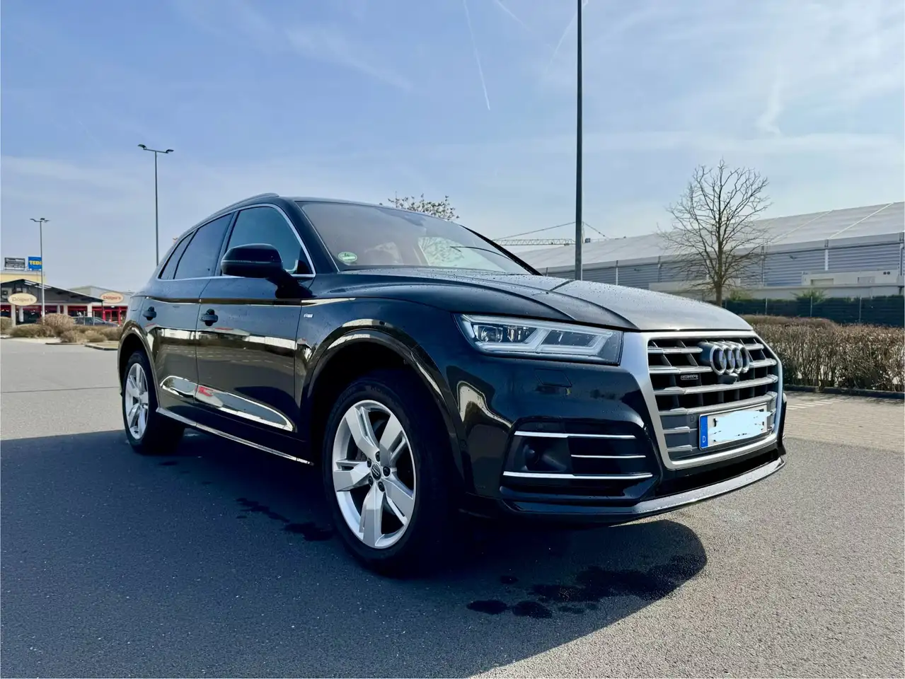 Audi Q5 40 TDI quattro S tronic sport S-Line — photo 1 of 12