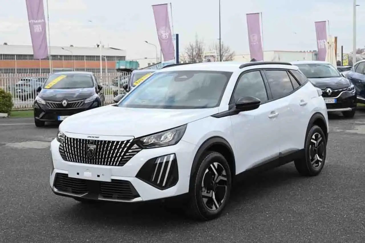 Peugeot 2008 PureTech 100 S&S Allure — photo 1 of 20