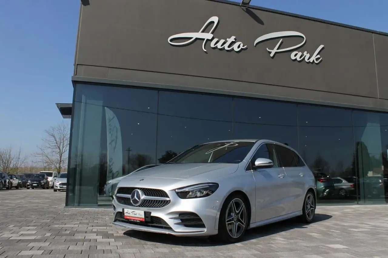 Mercedes-Benz B 200 d Automatic Premium AMG — photo 1 of 19