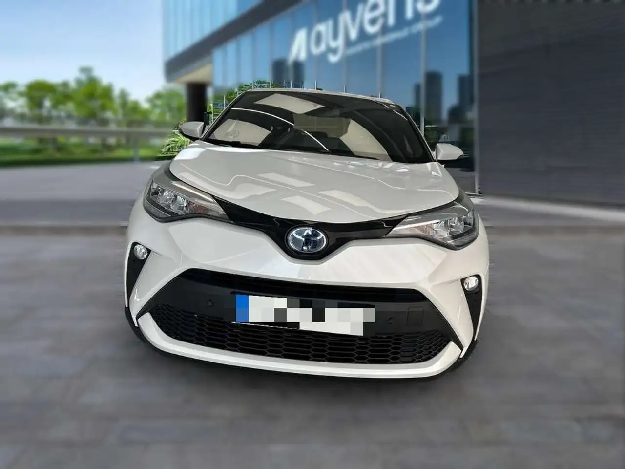 Toyota C-HR+ 1.8 125H Advance — photo 1 of 7