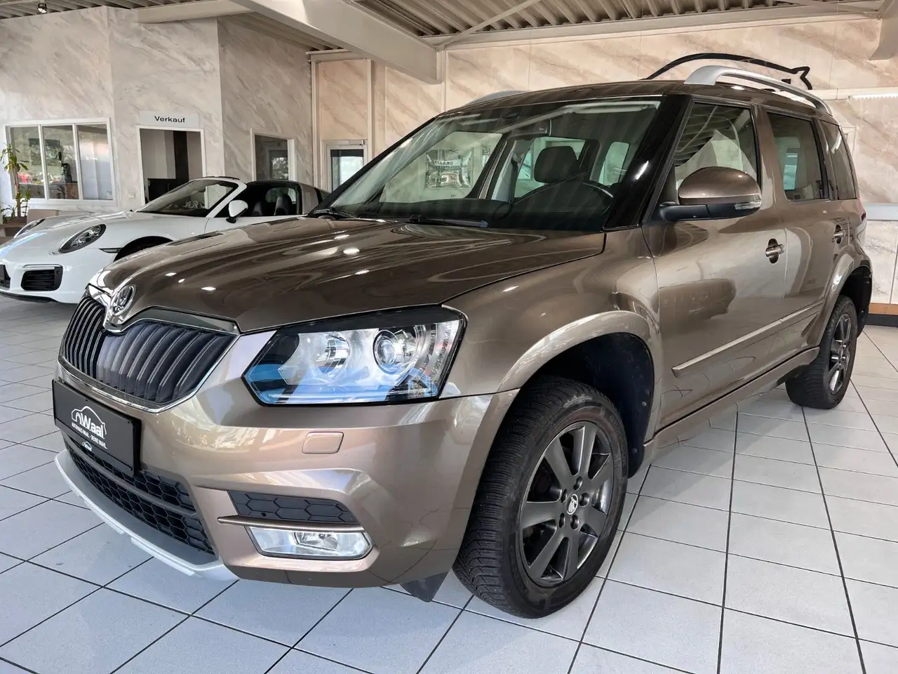 Skoda Yeti Elegance|1-HD | DSG | MEMORY | TEMPO | NAVI — photo 1 of 23