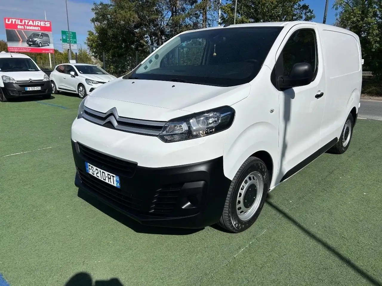 Citroen Jumpy Vu XS (10.790 HT) 1.5 BlueHDi 100ch S&S Club — photo 1 of 22